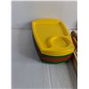 Image 4 : Carafe, Dinner Trays, Hangers, Plaques, Purse, Bulb
