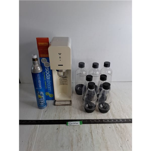Sodastream w/Unused CO2 Canister & 7 Bottles, Pickup Only