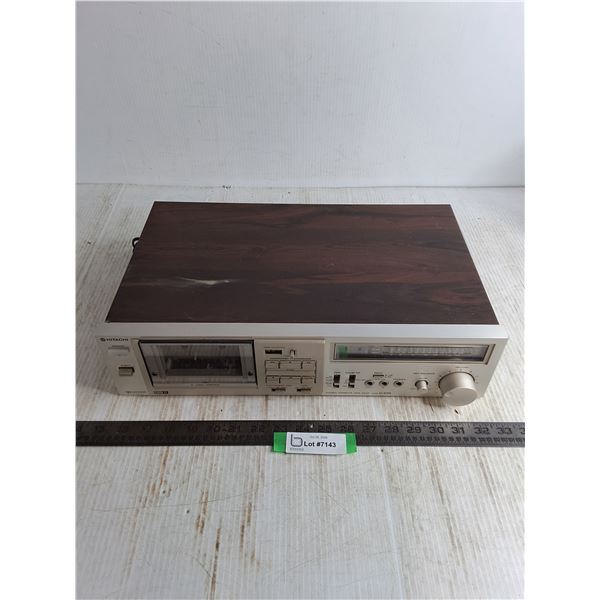 Hitachi DE55 Stereo Cassette Tape Deck - Powers On