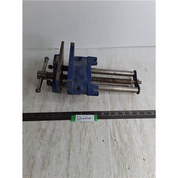 Mastercraft Bench Vise - 16" Length & 7" Jaw, Pickup Only