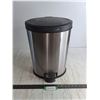 Image 1 : Stainless Steel Garbage Can - 17x11x10", Pickup Only