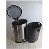Image 3 : Stainless Steel Garbage Can - 17x11x10", Pickup Only