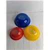 Image 2 : Pyrex Set of 3 Mixing Bowls