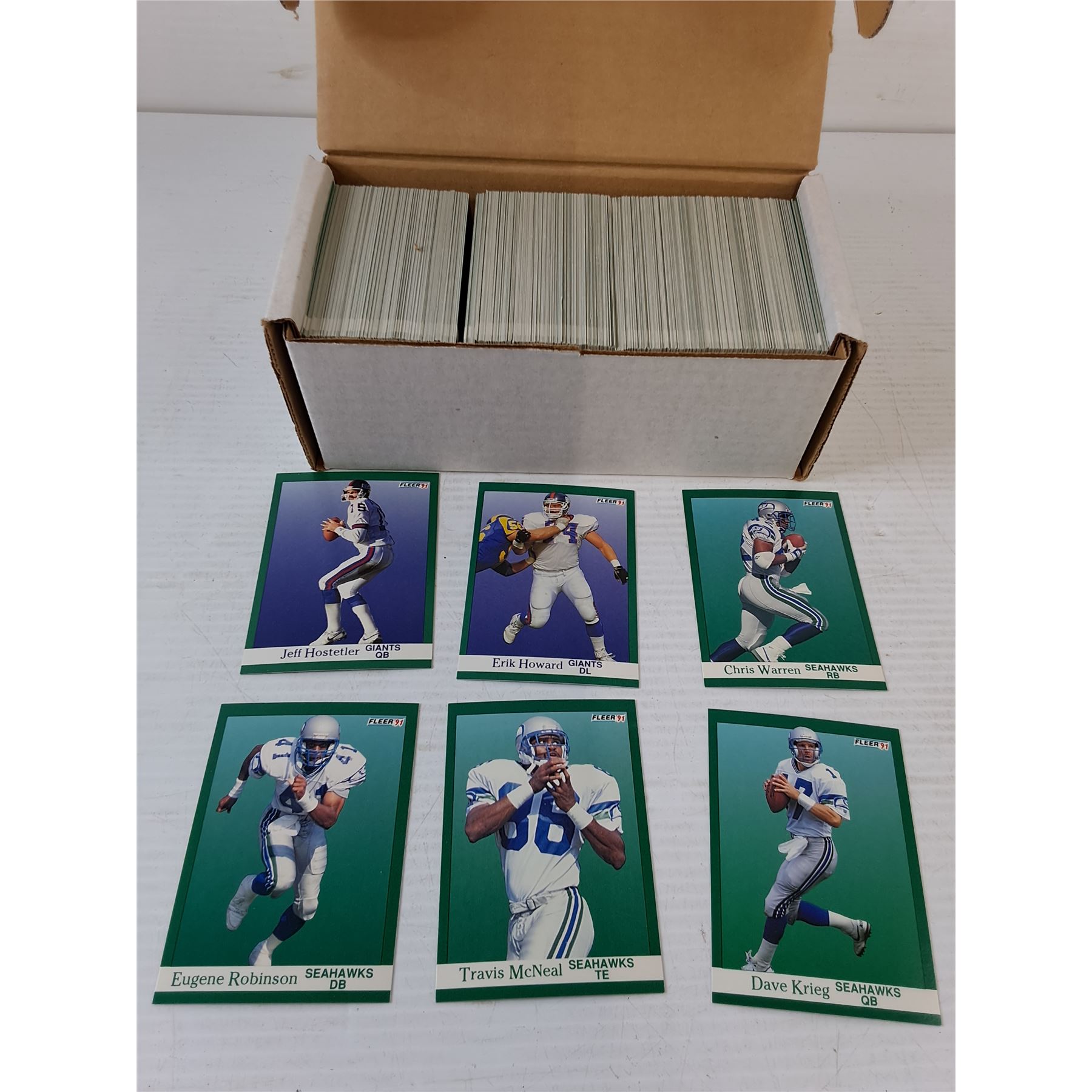 Assorted Football Cards - Cannot Authenticate - Bodnarus Auctioneering