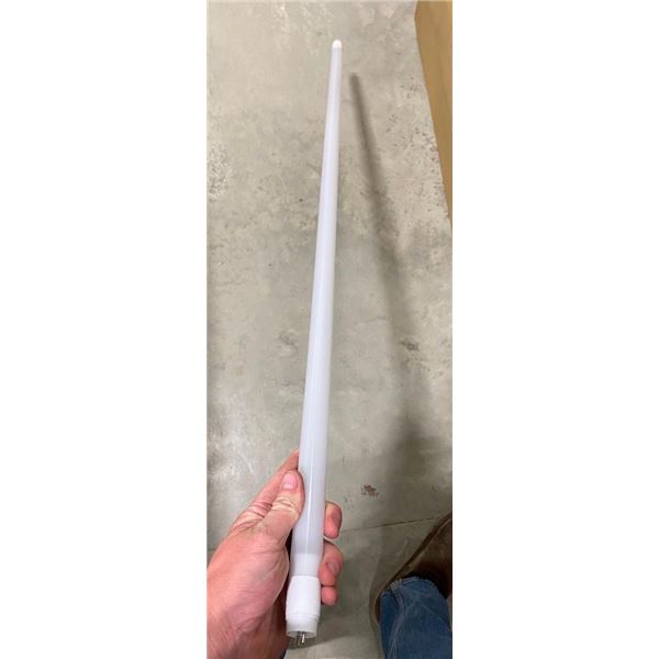 APPROX. 25 OF 4FT LED TUBE LIGHTS