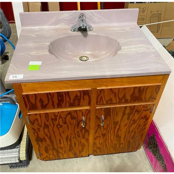30IN BATHROOM VANITY