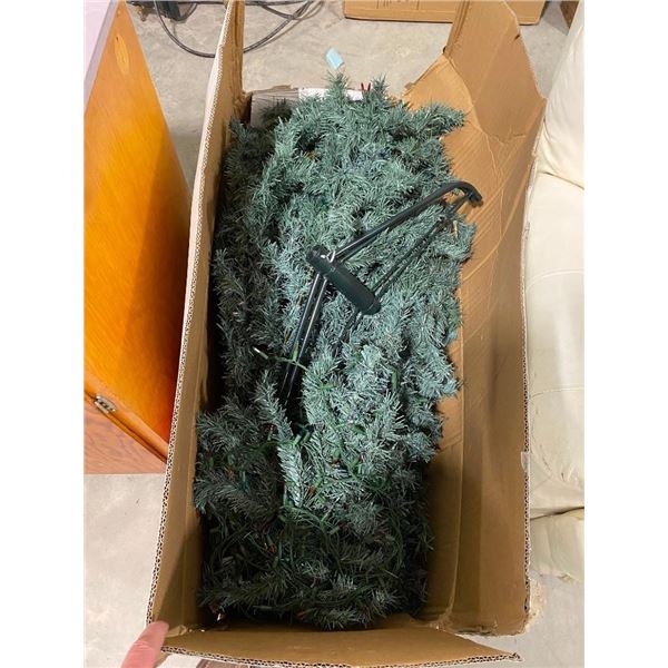 APPROX. 6FT CHRISTMAS TREE