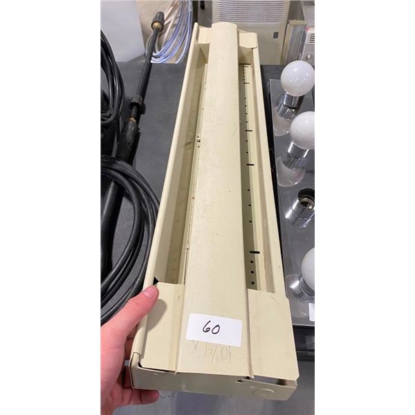 3FT ELECTRIC BASEBOARD HEATER