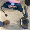 Image 1 : ELECTRIC WHIPPER SNIPPER