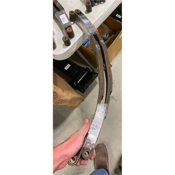 PAIR OF 26IN TRAILER LEAF SPRINGS