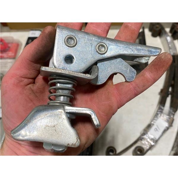 HITCH COUPLER LOCK