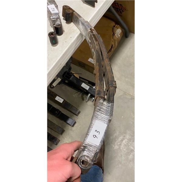 PAIR OF 26IN TRAILER LEAF SPRINGS
