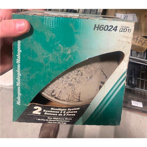 LARGE HEADLIGHT