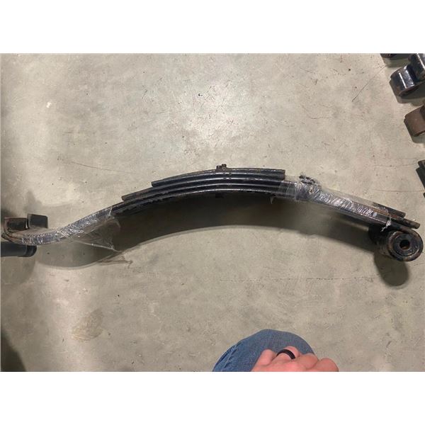 PAIR OF 26IN TRAILER LEAF SPRINGS