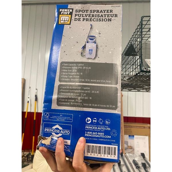 1 GALLON HAND SPRAYER