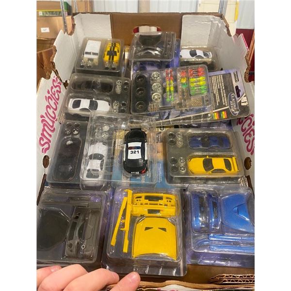 BOX OF COLLECTIBLE CARS