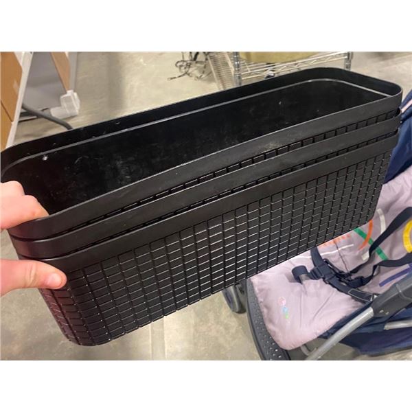 3 SMALL GARDENING BOXES