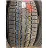 Image 1 : 235/45 R17 TOYO TIRE