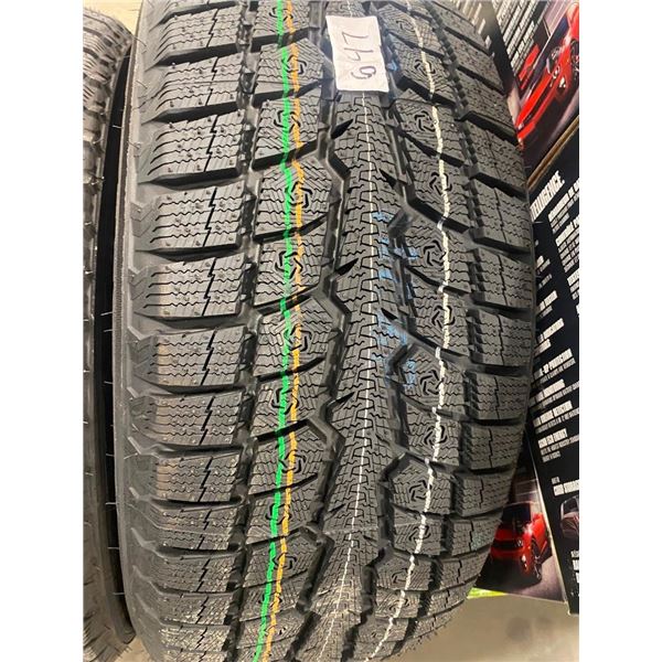 235/55 R17 TOYO TIRE