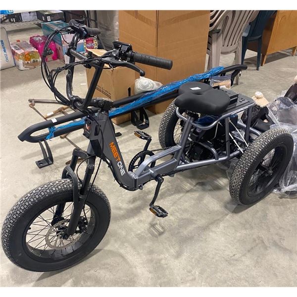MEETONE ELECTRIC BATTERY TRIKE WITH KEYS - WORKS GREAT - MISSING CHARGER - SEE DESCRIPTION