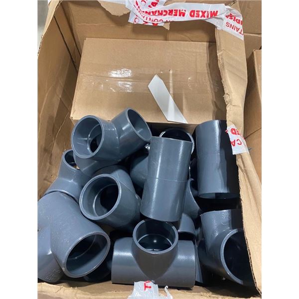 BOX OF ASSORTED PVC TEES AND 30 OF 1.25IN PVC PIPE CLAMPS