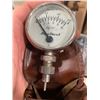 Image 1 : POUND GAUGE