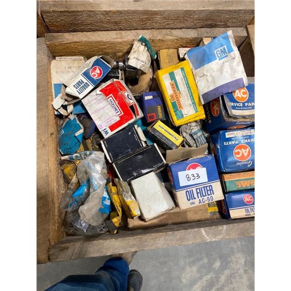 BOX LOT OF ASSORTED VINTAGE PARTS