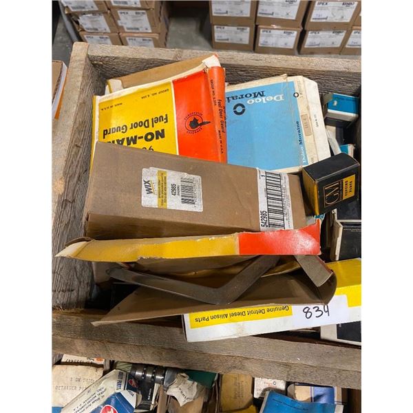 BOX LOT OF ASSORTED VINTAGE PARTS