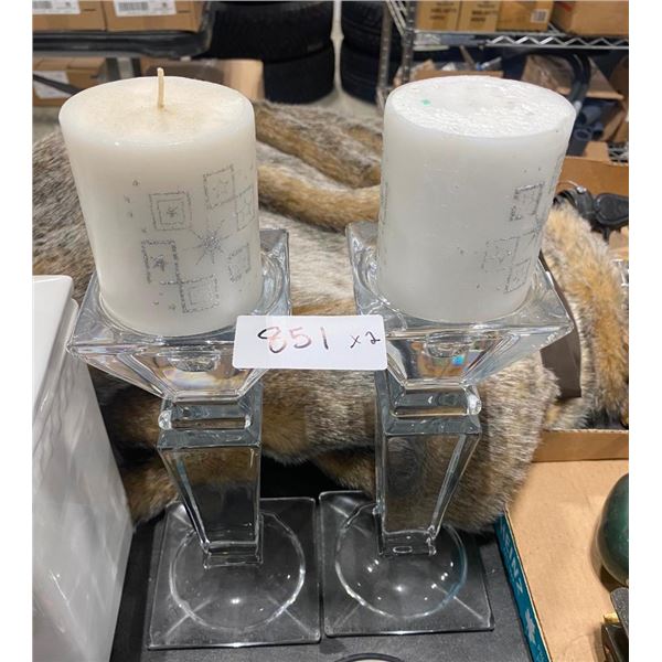 2 CANDLES
