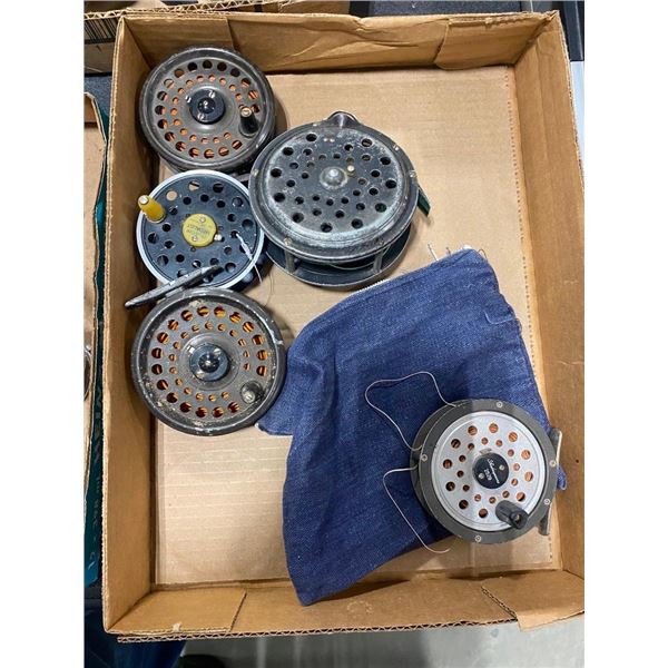 4 FISHING REELS