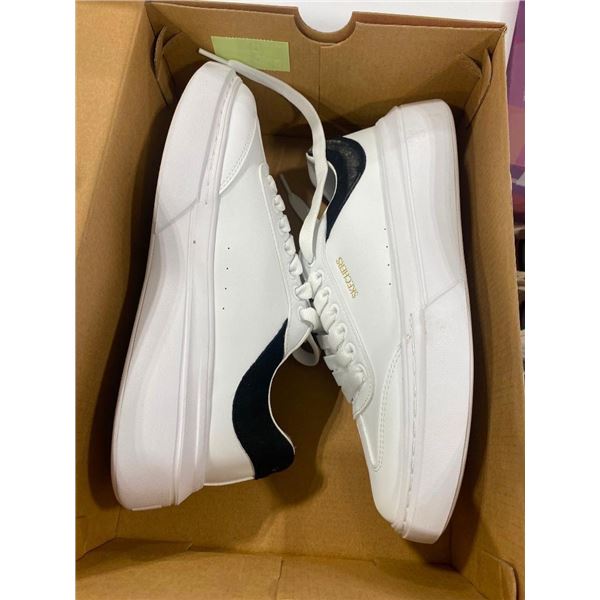 SIZE 10 WOMENS SKETCHERS SHOES