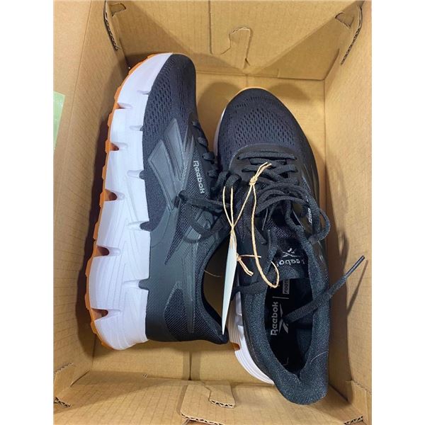 SIZE 9 WOMENS REEBOK SHOES