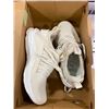 Image 1 : SIZE 7 WOMENS PUMA SHOES