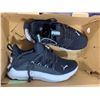 Image 1 : SIZE 7 WOMENS PUMA SHOES