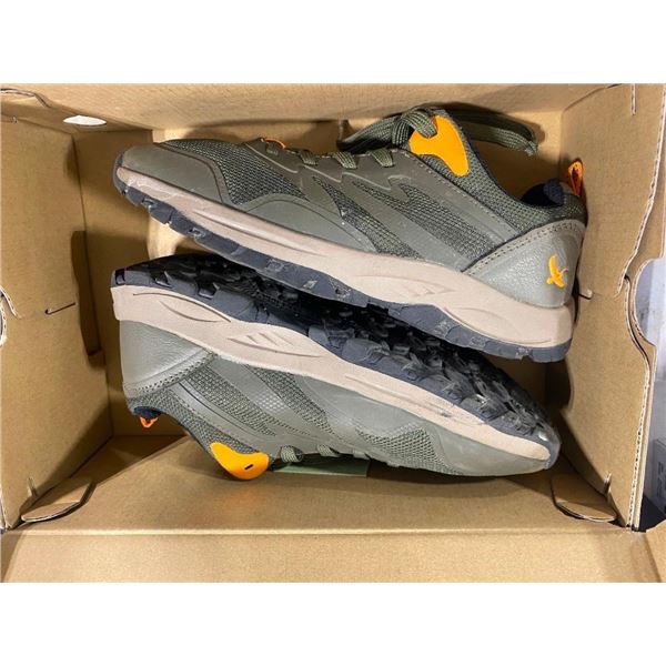 SIZE 3 EDDIE BAUER HIKING SHOES