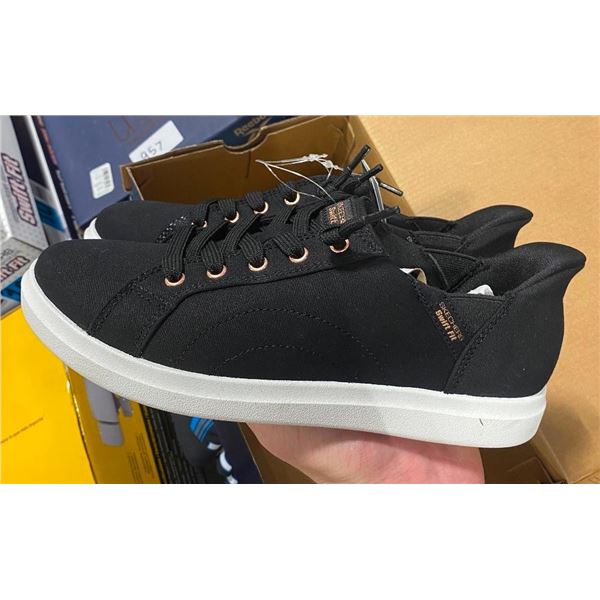 SIZE 7 WOMENS SKETCHERS SHOES