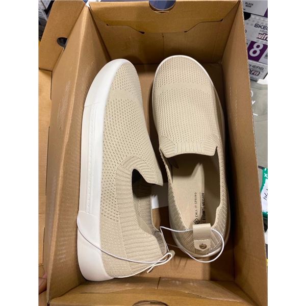 SIZE 9 WOMENS CALL-IT-SPRING CASUAL SHOES