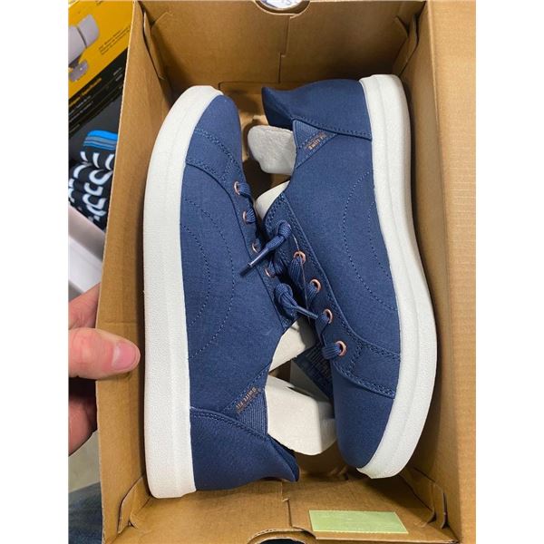 SIZE 10 WOMENS SKETCHERS SHOES