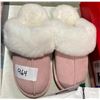 Image 1 : SIZE 7 WOMENS SLIPPERS