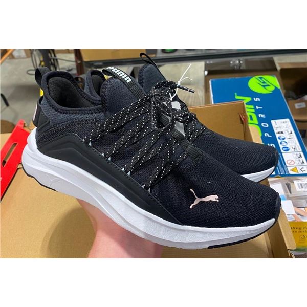 SIZE 7 WOMENS PUMA SNEAKERS