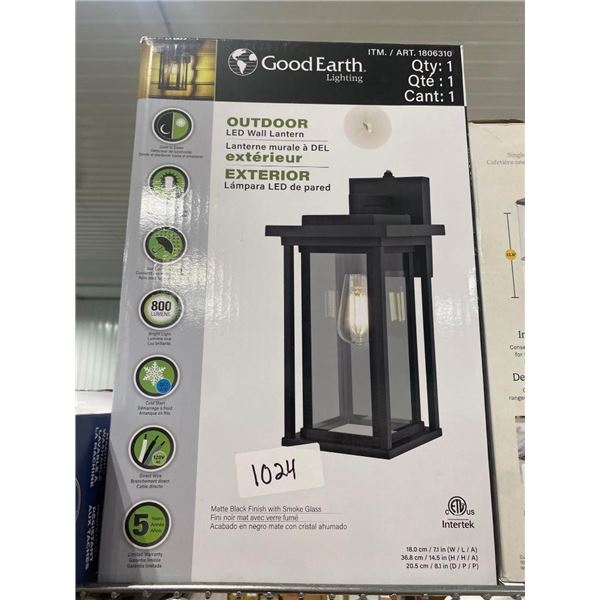 OUTDOOR LED WALL LANTERN