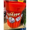 Image 1 : GIANT YAHTZEE GAME