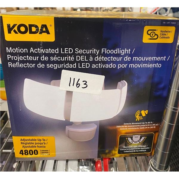 MOTION ACTIVATED LED SECURITY FLOOD LIGHT