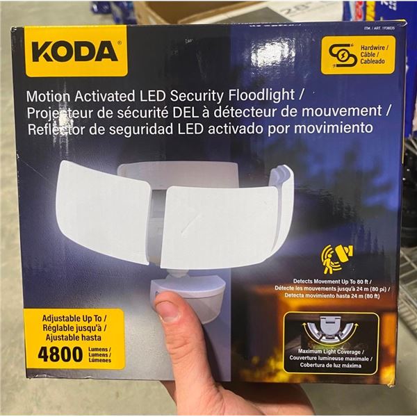 MOTION ACTIVATED LED FLOOD LIGHT