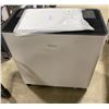 Image 1 : MIDEA DEHUMIDIFIER - OUT OF BOX