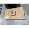Image 1 : BOX 2 OF 2 OF AN EXTENDABLE TABLE