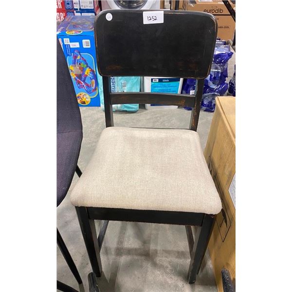 WOODEN KITCHEN CHAIR