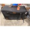 Image 1 : SUITCASE
