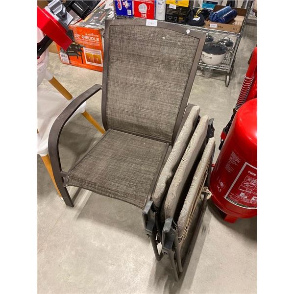 3 YARD CHAIRS