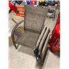 Image 1 : 3 YARD CHAIRS